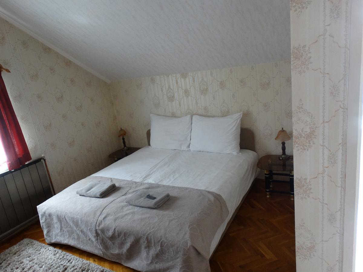Budai Panzio Székesfehérvár Buitenkant foto